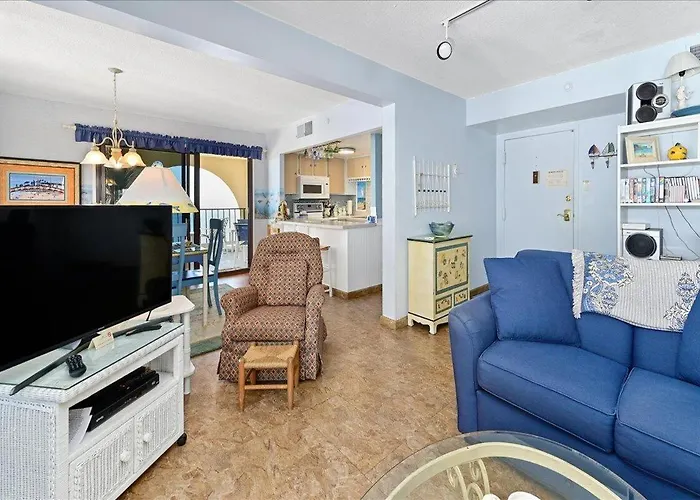Breathtaking Ocean Views From 2 Bedroom! *