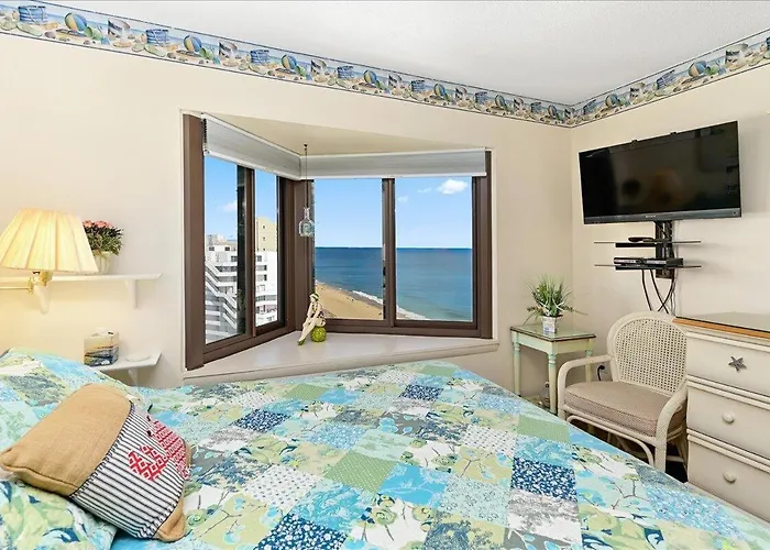 Breathtaking Ocean Views From 2 Bedroom!