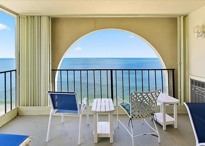Breathtaking Ocean Views From 2 Bedroom! *